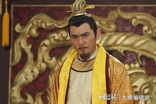 龙袍是帝王的象征,为何到了宋朝,皇帝突然不穿龙纹改穿官服了?